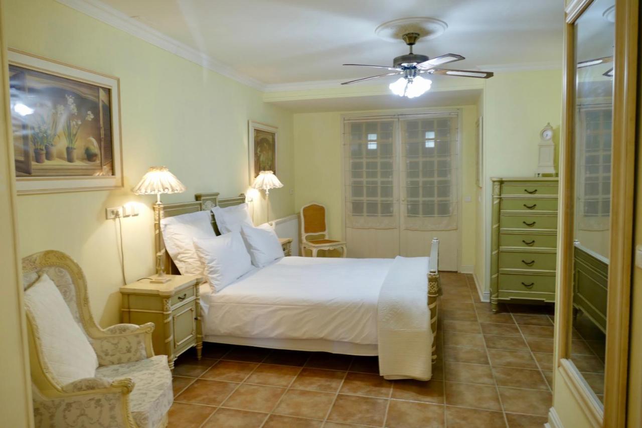 Sainte-Hélène Chambres d'Hôtes&Appartement Olonzac Esterno foto