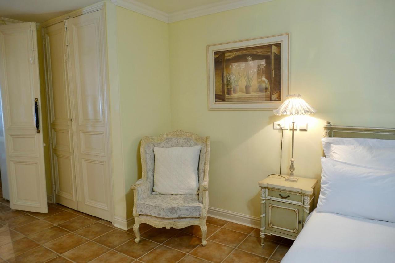 Sainte-Hélène Chambres d'Hôtes&Appartement Olonzac Esterno foto